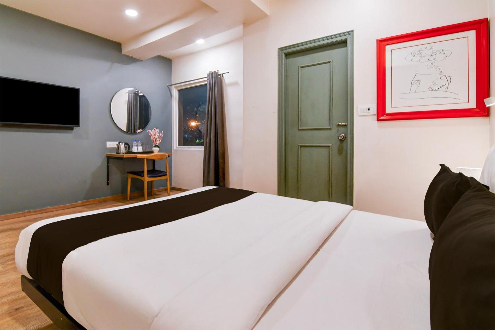 Super Townhouse Vip Road Formerly The Sky كولكاتا المظهر الخارجي الصورة