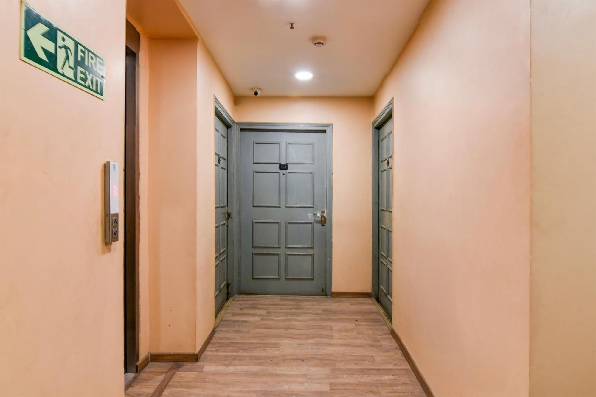 Super Townhouse Vip Road Formerly The Sky كولكاتا المظهر الخارجي الصورة